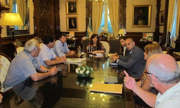 En la tarde de hoy, hubo una reunión en la casa Rosada con dirigentes de la FAA.