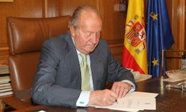 Abdica el rey Juan Carlos de España