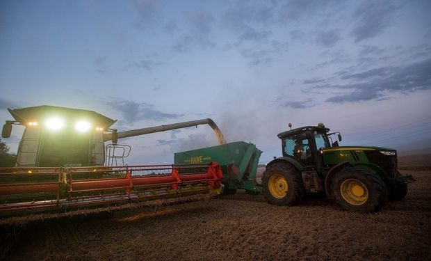 La cadena se verá en la Rural con autoridades de la Asociación de Bancos Argentinos (Adeba) y de la Asociación de Bancos de la Argentina (ABA).