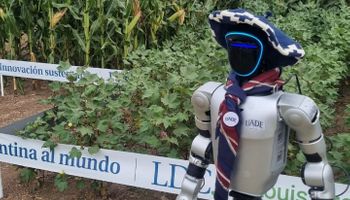 La historia del robot del campo: "Aplicaciones que hoy parecen futuristas en pocos años serán habituales"