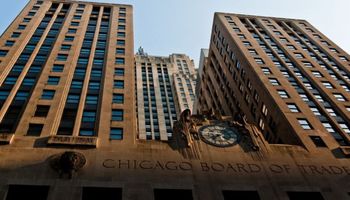 Persisten las bajas en el mercado de Chicago