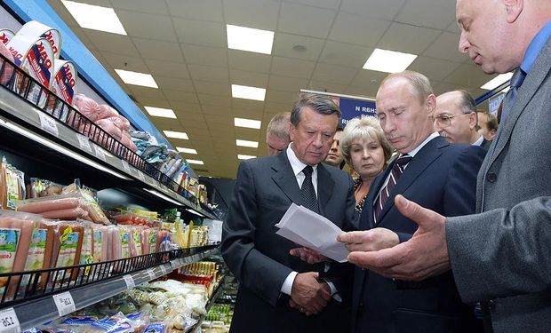 Putin se desculpa por escassez de frango na Rússia