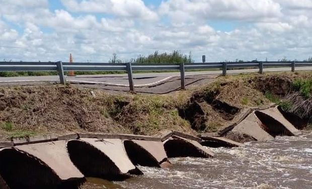 Ruta 33: corte total por desmoronamiento en el puente de laguna Cuero de Zorro