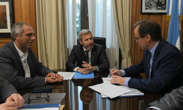 Mauricio Macri anunció ayer que compensará con $4125 millones a las provincias y los municipios.
