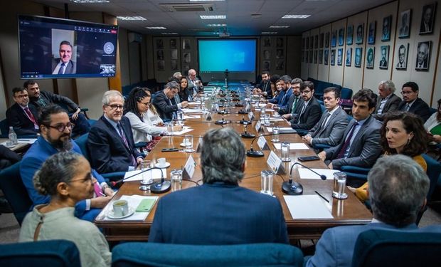 Reunião entre ministros realizada nesta terça (dia 18). (foto - Mapa)