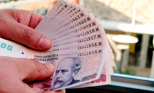 Esta Resolución comprende a los Trabajadores comprendidos en la Ley de Contrato de Trabajo, no a los Trabajadores Rurales.