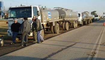 Se movilizan los camioneros por el anuncio de reestructuración de SanCor