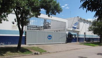 Buscan replicar con el gremio lechero un modelo de acuerdo como el de Vaca Muerta