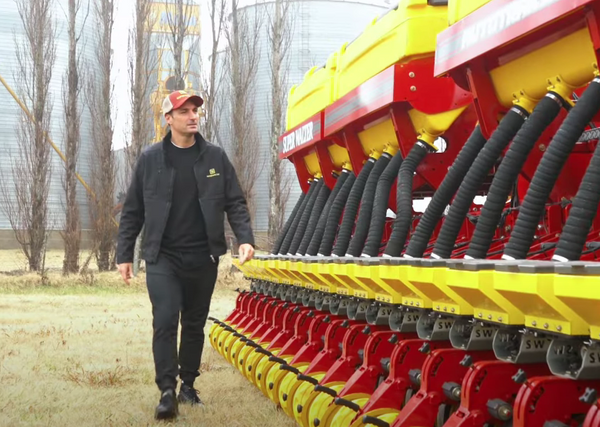 scaloni en el campo