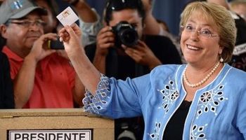 Bachelet arrasó y vuelve a gobernar Chile