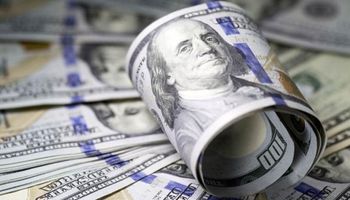 Devaluación del real volvió a impactar en el mercado local: el dólar escaló 25 centavos al récord de $ 30,84