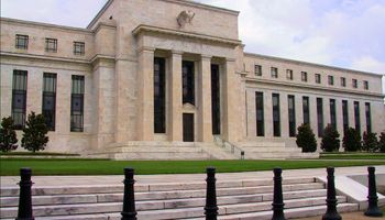La Fed anuncia un recorte gradual de la inyección de dinero