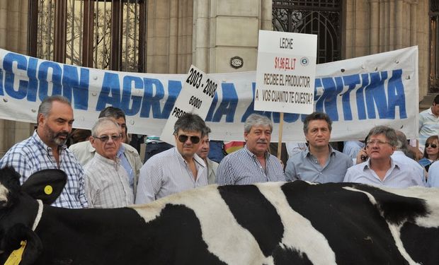 La CEEA protestó frente al ministerio de agricultura