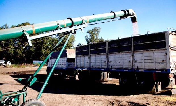 Transportistas anunciaron un paro.