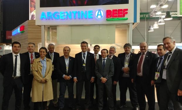 La delegación argentina en la SIAL de Paris.