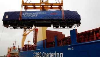 Llegaron 10 locomotoras de China: el objetivo es triplicar la carga transportada para 2020