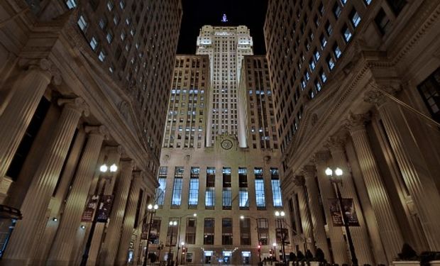 Ventas técnicas presionaron los futuros en Chicago.