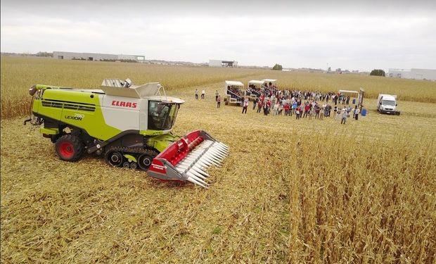 El encuentro reunió a más de 300 productores, técnicos y contratistas.