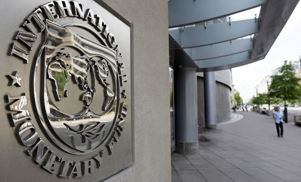 El FMI advierte que Argentina seguirá en recesión en 2015