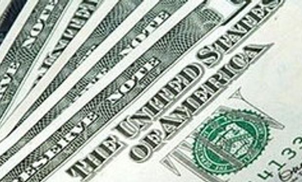 Cede el dólar 'blue-blue' tras las elecciones y se vende a $ 8,82