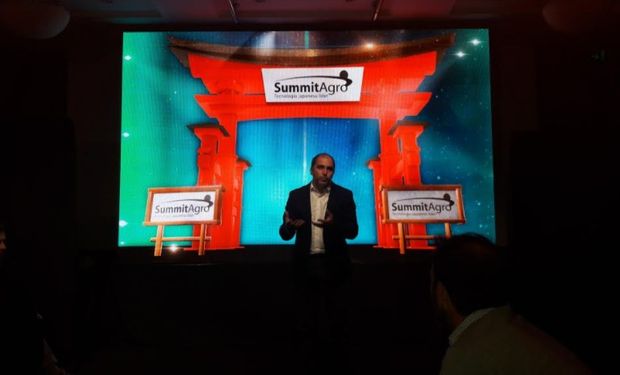 Summit Agro celebró el nuevo lanzamiento junto a periodistas agropecuarios.