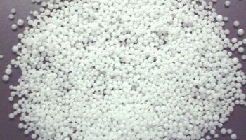 China sigue inundando el mercado internacional de urea granulada