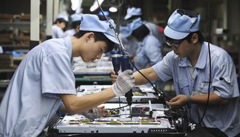 Señales de desaceleración: se contrajo actividad del sector manufacturero chino
