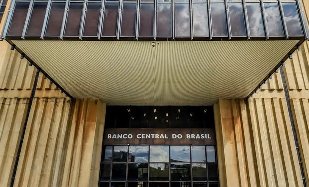 Selic a 15%: até quando o Banco Central vai manter os juros altos?