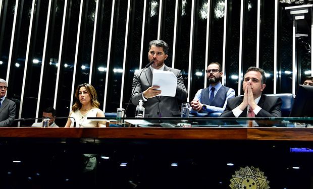 PL aprovado no Senado diz que os povos indígenas só poderão reivindicar a posse de áreas que ocupavam, de forma permanente, em 5 de outubro de 1988, data da promulgação da Constituição. (Foto - Waldemir Barreto/Agência Senado)