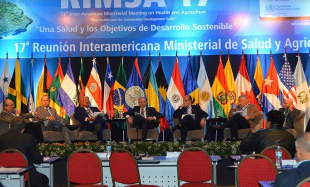 Asistieron por Argentina el secretario de Agricultura, Ganadería y Pesca de la Nación, Ricardo Negri y el presidente del Senasa, Jorge Dillon.