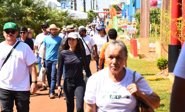 A estimativa de público para esta edição é de 300 mil pessoas para superar a edição de 2021. (foto: Coopavel)