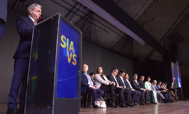 “Enquanto as gôndolas mundo afora se esvaziavam durante a Covid-19, o Brasil crescia em produção e manteve comida na mesa do brasileiro", disse Ricardo Santin, presidente da ABPA