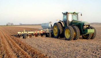 La falta de lluvias atrasa la siembra del maíz y afecta al 10% del trigo