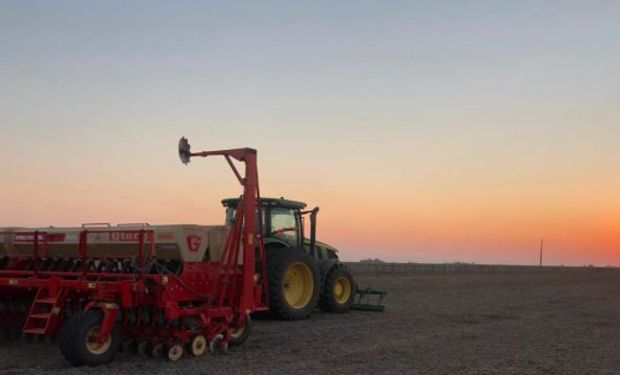 En 6 puntos, productores de Marcos Juarez grafican la complejidad de la agricultura y la comparan con la industria