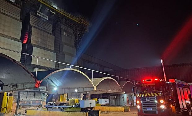 Empresa informou, por meio de nota, que os danos materiais foram mínimos, sem impacto nas atividades regulares da unidade. (foto-Corpo de Bombeiros)