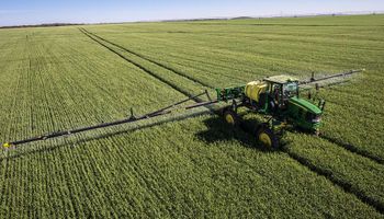 Con pulverizadoras a la cabeza, la venta de maquinaria agrícola creció un 18 % en julio: expectativa para los próximos meses