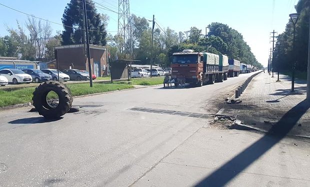 Buyatti: trabajadores denuncian incumplimiento de la empresa y reanudaron el bloqueo a los puertos