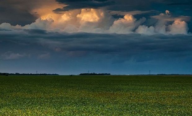 El Niño -que es la contracara de La Niña- provoca fuertes lluvias en gran parte de Argentina, en Uruguay y en el sur de Brasil, así como sequías en otras partes del mundo.