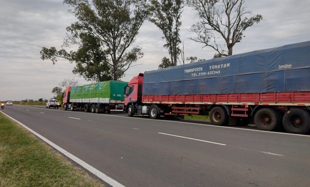 Gendarmería celebró el secuestro de dos camiones con soja