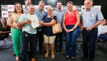 Governo de SP entrega mais de 1,2 mil títulos de terras no Pontal do Paranapanema