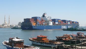 Puertos egipcios y Canal de Suez operan con normalidad