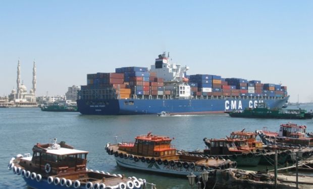 Puertos egipcios y Canal de Suez operan con normalidad