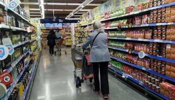 Carrera electoral, inflación y una Argentina en luz amarilla