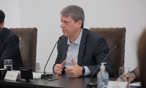 'Errei': Tarcísio de Freitas pede desculpas após fala sobre crise do metanol em São Paulo