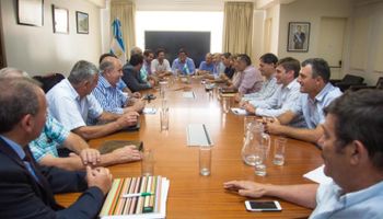 Acuerdan una nueva tarifa de referencia para el transporte de granos