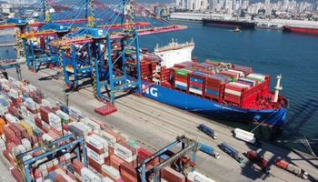 Tarifaço: Brasil e EUA voltam à mesa de negociações; café pede pausa temporária