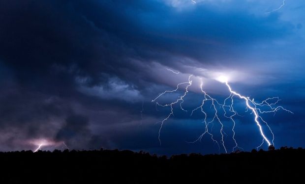 Onda de calor, rajadas de vento e tempestade: semana será de extremos climáticos no Brasil