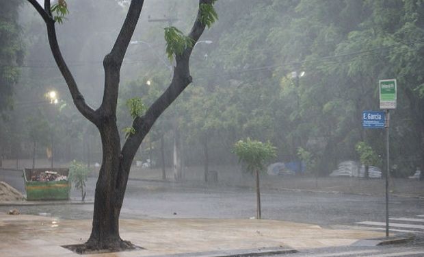 Brasil terá terça de temporais no Sul e Sudeste e calor intenso no Nordeste