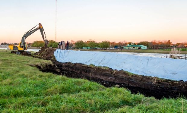 La construcción de un terraplén permitirá a proteger a unos 5.000 vecinos de los barrios Paso Piedras, Villa del Parque, El Ombú, La Rufinita y Costa Verde.