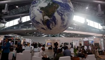 Texto da COP30 ignora combustíveis fósseis e gera críticas